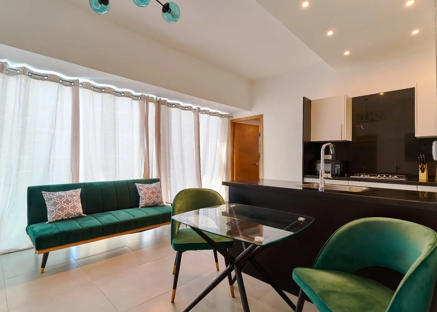 Full Suite – 2